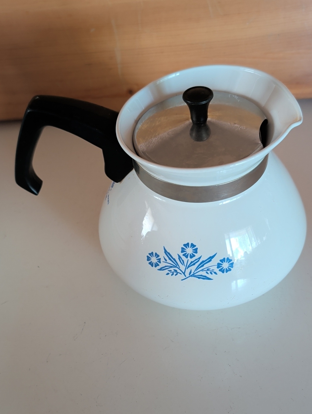 VTG. Corningware Blue Cornflower 6-cup Teapot .( Model P-104) - Picture 11 of 11
